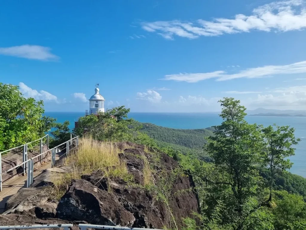 Parmi les randonnées en Martinique, la Réserve de la Caravelle